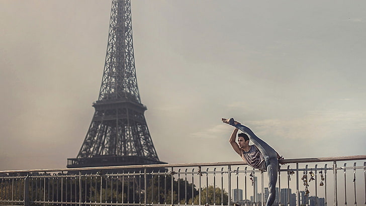 lampa stołowa z czarną metalową podstawą, Paryż, Wieża Eiffla, gimnastyka, Tapety HD
