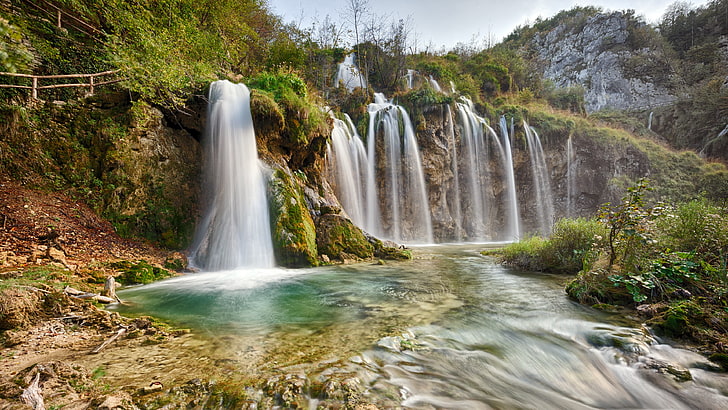 waterfalls and green trees, landscape, waterfall, creeks, rocks, moss, HD wallpaper