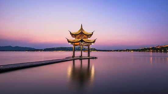 сутрин, павилион, китайска архитектура, пагода, лилаво небе, туристическа атракция, xihu, изгрев, спокойствие, зора, западно езеро, вода, забележителност, небе, отражение, лилаво, езеро, Китай, Zhejiang, Hangzhou, HD тапет HD wallpaper