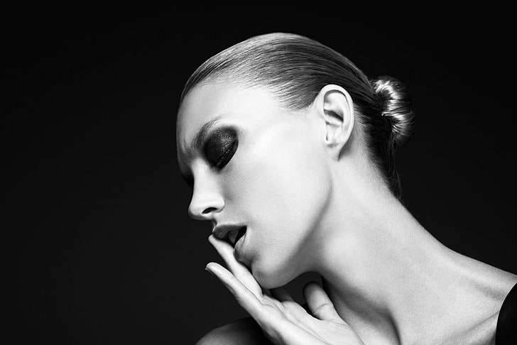 การถ่ายภาพผู้หญิงขาวดำนิ้วบนริมฝีปาก, วอลล์เปเปอร์ HD