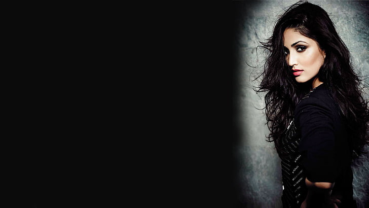 mulheres, cabelos pretos, cabelos ondulados, cabelos longos, olhos escuros, Yami Gautam, atrizes de Bollywood, indiana, HD papel de parede