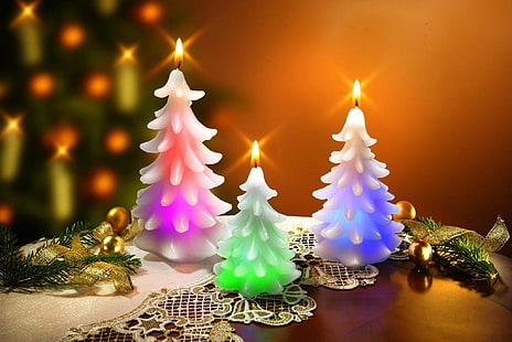 Nouvel An, bougie de Noël, Nouvel an, Noël, svecha, assiette, rubans, ballons, décoration, ruban, boules, vacances, bonne année, joyeux Noël, bougie, Fond d'écran HD HD wallpaper