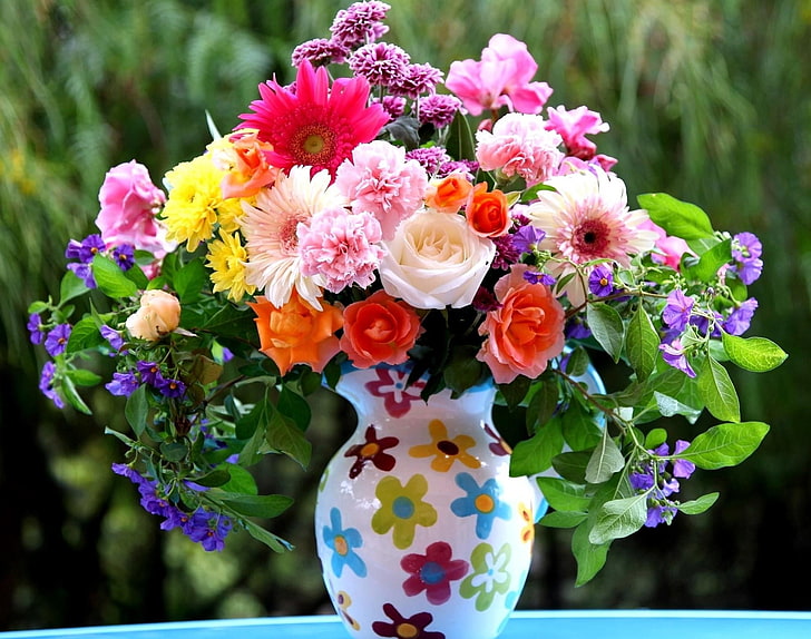 arranjo de cores sortidas de flores com pétalas, rosas, gerberas, cravos, flores, buquê, misturar, jarro, HD papel de parede