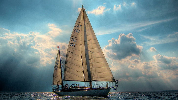 Magnífico velero en el mar Hdr, velero, nubes, barcos, Fondo de pantalla HD