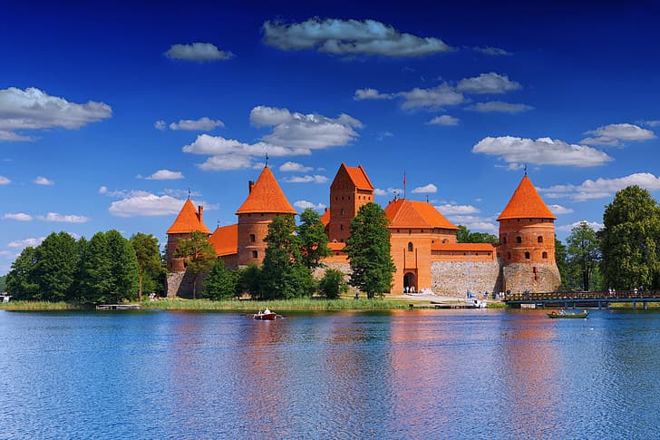 the sky, clouds, trees, lake, castle, boats, Lithuania, Trakai castle, Trakai, Lake Galve, HD wallpaper