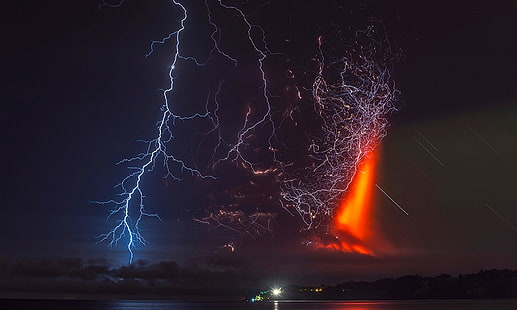 blixt och vulkan tapet, Calbuco vulkan, blixt, utbrott, vulkan, Chile, natt, moln, lava, sjö, natur, landskap, HD tapet HD wallpaper