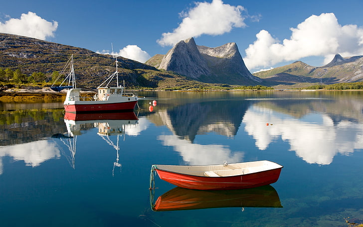 canoa roja y blanca, botes, pesca, lago, montañas, claramente, frescura, Fondo de pantalla HD