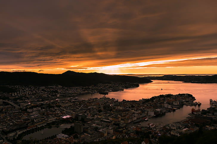 zdjęcia lotnicze domów nad akwenem, Bergen, zdjęcia lotnicze, domy, akwen, zachód słońca, światło, na dworze, Norwegia, Nikon, morze, zmierzch, port, natura, wybrzeże, noc, Tapety HD