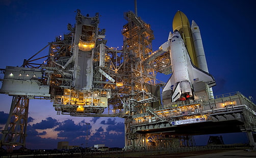 weißes Raumschiff, Baikonur, Shuttle, Rakete, HD-Hintergrundbild HD wallpaper
