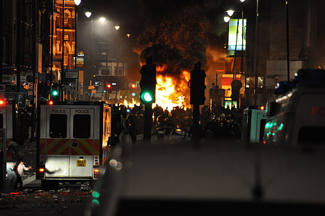 anarchia, tłum, ciemność, ogień, policja, rewolucja, zamieszki, Tapety HD HD wallpaper