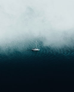 белый парусник, лодка, океан, туман, одинокий, HD обои HD wallpaper