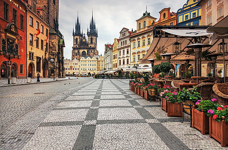 Prag, Tjeckien, gata, gata, blommor, hus, område, Tjeckien, Prag, HD tapet HD wallpaper