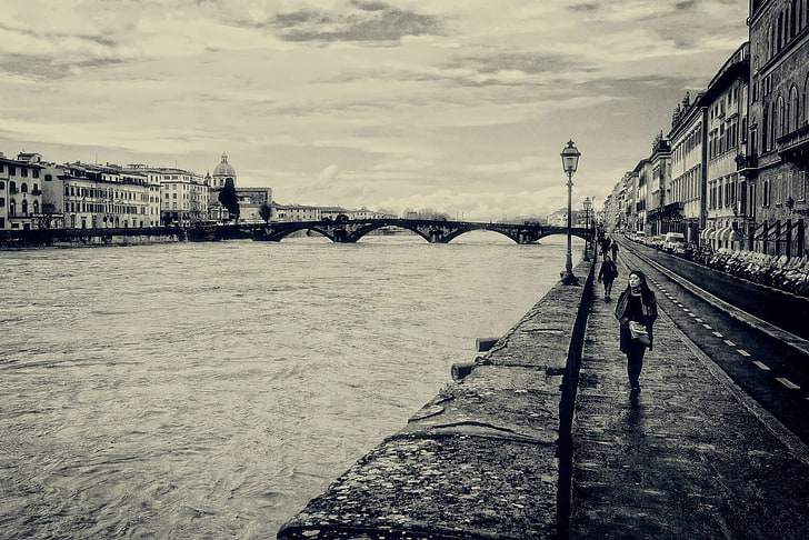 grayscale photo of woman walking near body of water, Florence, Italy, monochrome, river, arno (river), cityscape, HD wallpaper