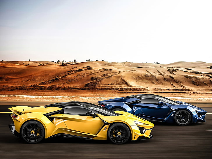 плакат желтого и синего спорткара, W Motors Fenyr, суперкар, дорога, пустыня, средство передвижения, HD обои