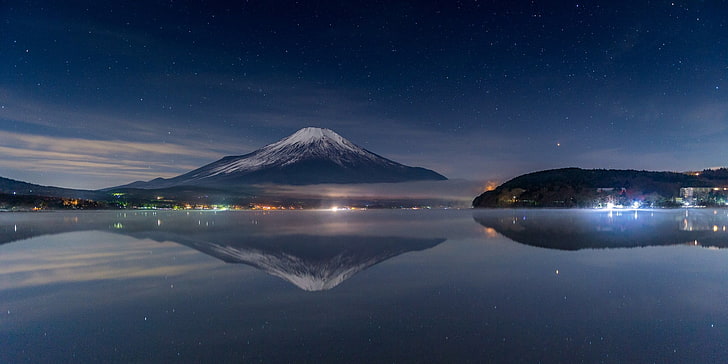 plan d'eau, photographie, paysage, nuit étoilée, volcan, pic enneigé, lumières, reflet, lac, brume, mont Fuji, Japon, Fond d'écran HD