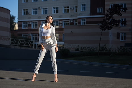 Dmitry Sn, perkotaan, sepatu hak tinggi, wanita, model, wanita di luar ruangan, mata tertutup, Wallpaper HD HD wallpaper