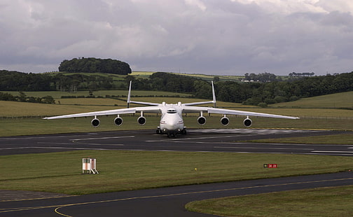 طائرة بيضاء ، الطائرة ، الشريط ، الأجنحة ، Mriya ، الطائرة An-225 ، الشحن ، طائرة ، أنتونوف ، القوزاق ، Ан225 ، على الأرض، خلفية HD HD wallpaper