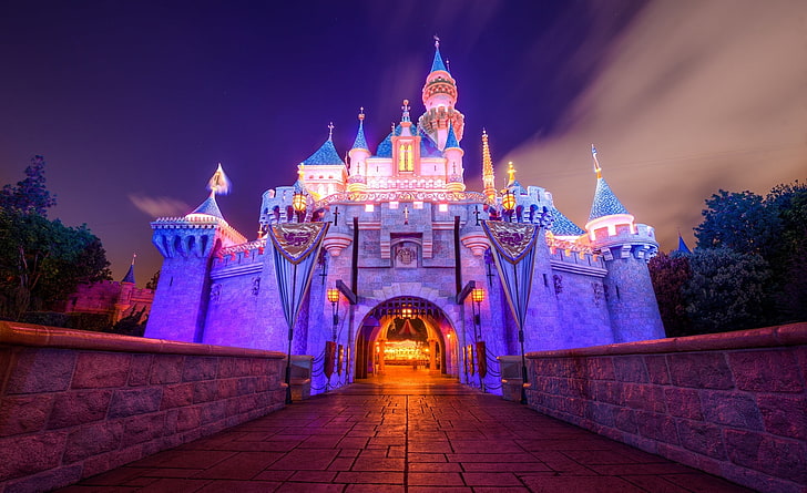 Zamek Śpiącej Królewny, Disneyland, fioletowy i różowy zamek, Architektura, Noc, Kalifornia, Disneyland, Tapety HD