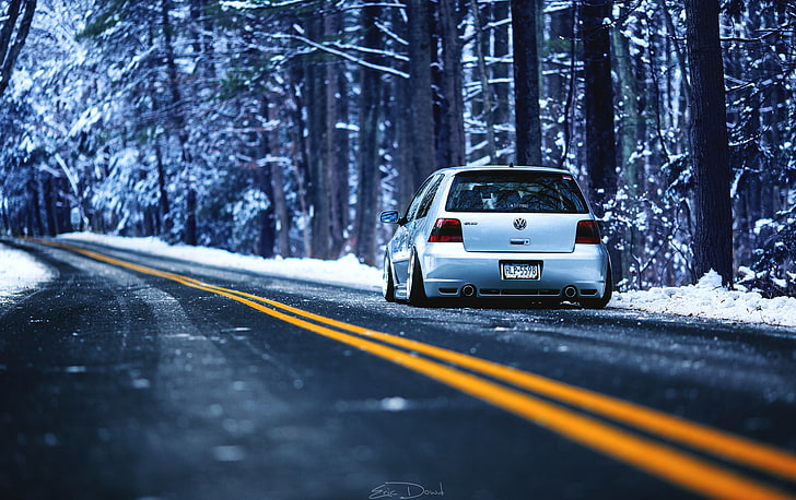 серый Volkswagen хэтчбек, зима, дорога, лес, разметка, Volkswagen, R32, MK4, HD обои