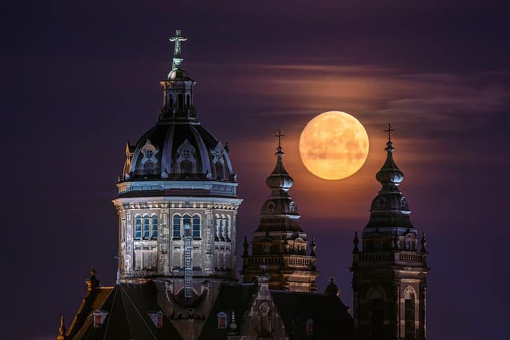 الليل ، القمر ، أمستردام ، الكنيسة ، هولندا ، القبة ، الكنيسة ، كنيسة القديس نيكولاس ، بازيليك القديس نيكولاس ، كنيسة القديس نيكولاس، خلفية HD