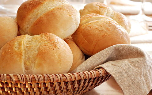 bakat bröd och brun flätad behållare, bröd, vit, rund, korg, HD tapet HD wallpaper