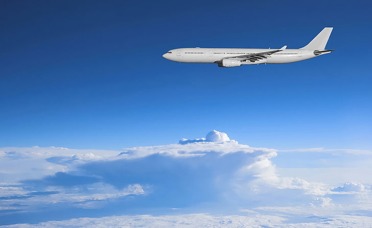 Airbus над облаците, бял самолет, мотори, самолет, горе, облаци, Airbus, HD тапет