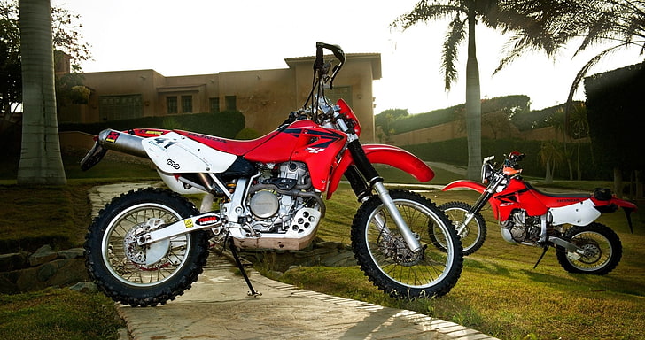 red and white dirt bike, honda xr, suv, nature, HD wallpaper