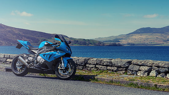 青いスポーツバイク、BMW S1000RR、スポーツバイク、風景、4 K、 HDデスクトップの壁紙 HD wallpaper