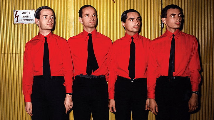 męska czerwona koszula, czarny krawat i czarne spodnie, kraftwerk, zespół, członkowie, krawaty, ściana, Tapety HD