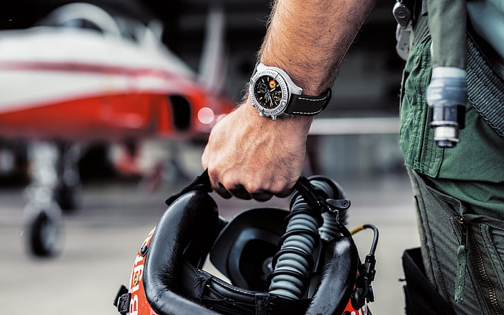 Breitling, cronômetro, relógios de luxo suíços, relógios de pulso suíços de luxo, relógio analógico, equipe da Força Aérea Suíça, equipe da força aérea suíça de Breitling Avenger, equipe acrobática da força aérea suíça, HD papel de parede
