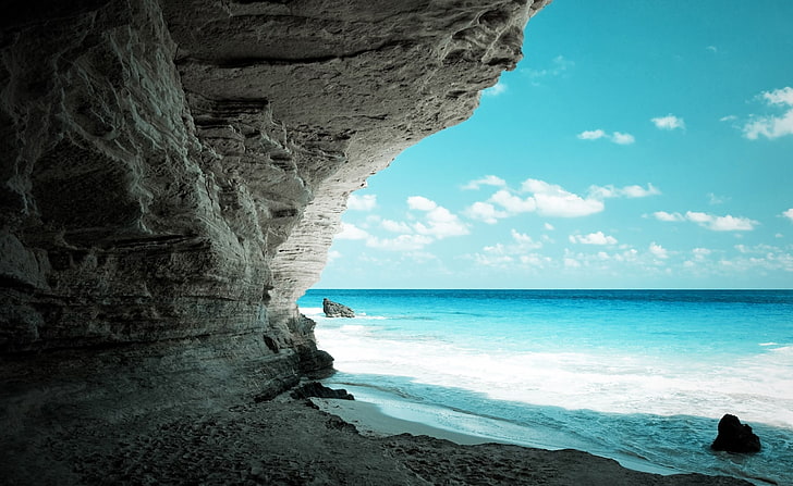 barco de madera blanco y azul, fotografía, naturaleza, agua, mar, costa, paisaje, cueva, cian, azul, rocas, Fondo de pantalla HD
