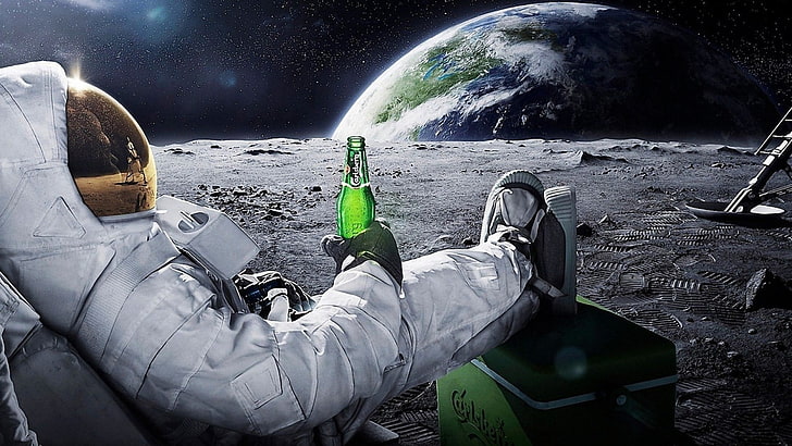 costume d'astronaute blanc, espace, astronaute, bière, lune, terre, annonces, étoiles, relaxation, planète, alcool, marques, Fond d'écran HD