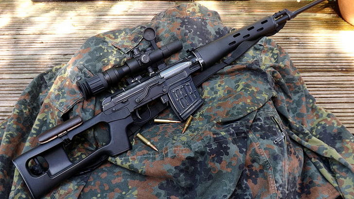 schwarzes Scharfschützengewehr, Jacke, Tarnung, Anblick, Gewehr, Scharfschütze, Dragunov, HD-Hintergrundbild