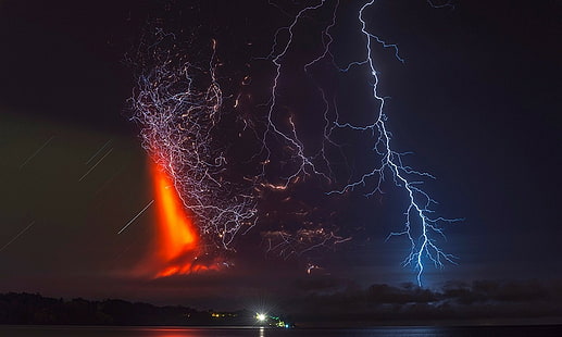 calbuco vulcano lampo eruzioni vulcano chile notte nuvole lago di lava natura paesaggio, Sfondo HD HD wallpaper