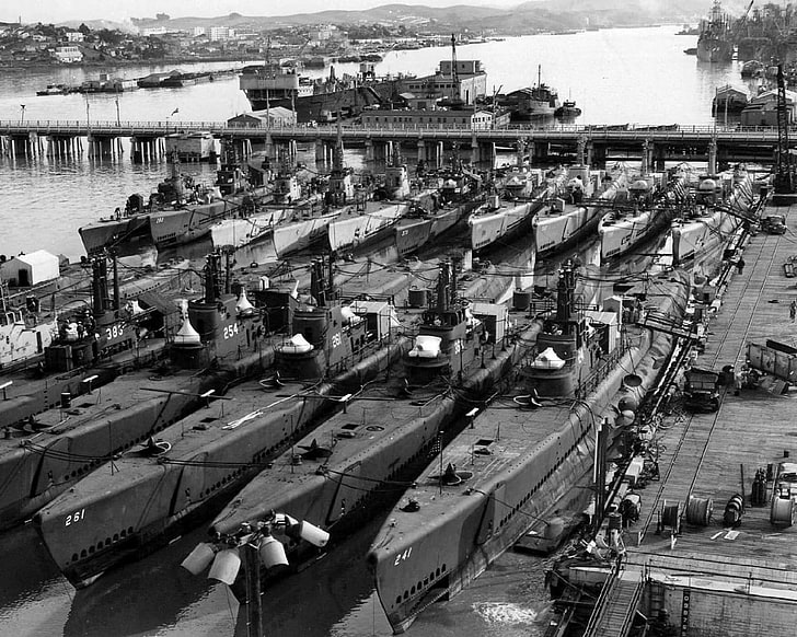 black and gray car engine bay, submarine, dock, vintage, military, vehicle, HD wallpaper