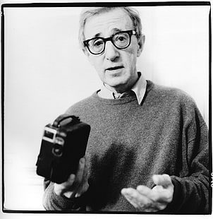 pria sutradara film aktor kayu allen kacamata monokrom kamera bingkai foto latar belakang putih, Wallpaper HD HD wallpaper