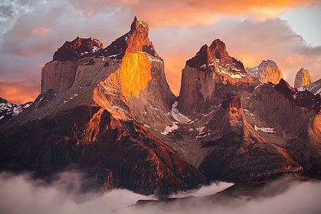 アンデス山脈、山と霧の写真、南アメリカ、チリ、パタゴニア、トーレスデルパイネ国立公園、アンデス山脈、朝、光、影、 HDデスクトップの壁紙 HD wallpaper