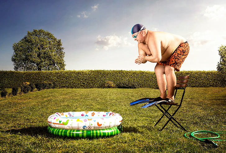 Funny man jumping in pool, man, pool, flippers, HD wallpaper