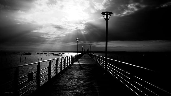 pier, black and white, monochrome photography, rays, HD wallpaper