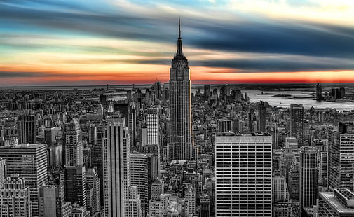Empire State Building BW Edit ، مبنى Empire State ، المدينة ، الولايات المتحدة / نيويورك ، نيويورك ، Empire State ، المبنى ، الأسود ، والأبيض ، الشروق ، الغروب ، البرتقالي ، الأزرق ، الأحمر، خلفية HD HD wallpaper
