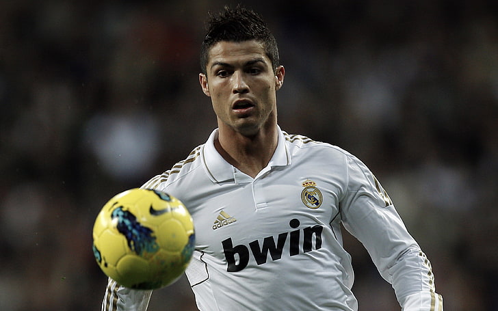 Ronaldo, football, soccer, realmadrid, sports, HD wallpaper |  Wallpaperbetter