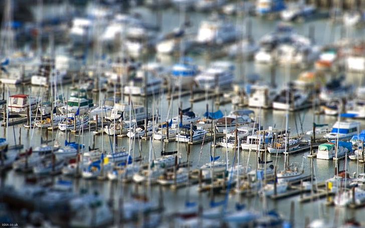 miniatura zaparkowanego jachtu, fotografia jachtów w trybie selektywnej ostrości, przesunięcie tilt, Tapety HD