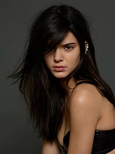  Kendall Jenner, women, model, brunette, looking at viewer, simple background, HD wallpaper HD wallpaper