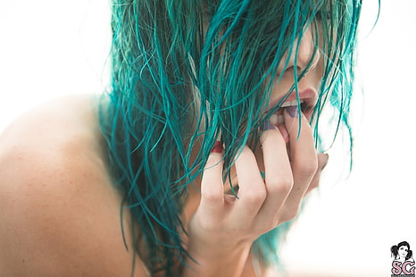 Skella Borealis, självmordsflickor, blått hår, neonhår, grönt hår, HD tapet HD wallpaper