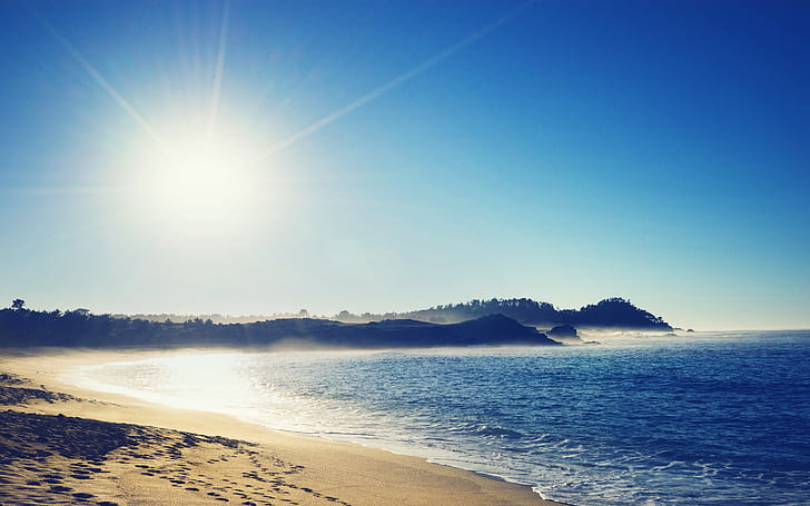 Mar, sol, playa, arena marrón y costa azul, sol, mar, playa, arena, árboles, huellas, Fondo de pantalla HD
