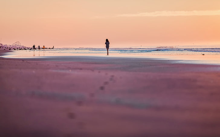 women, beach, walking, sunset, HD wallpaper