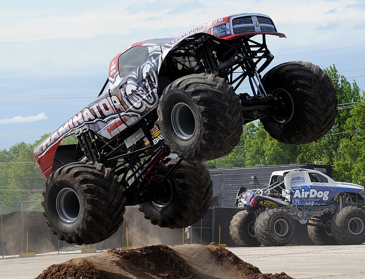 Page 5 Monster Truck Hd Wallpapers Free Download Wallpaperbetter