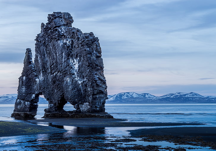 formación de roca negra, acantilados, costa, costa, agua, montañas, Fondo de pantalla HD