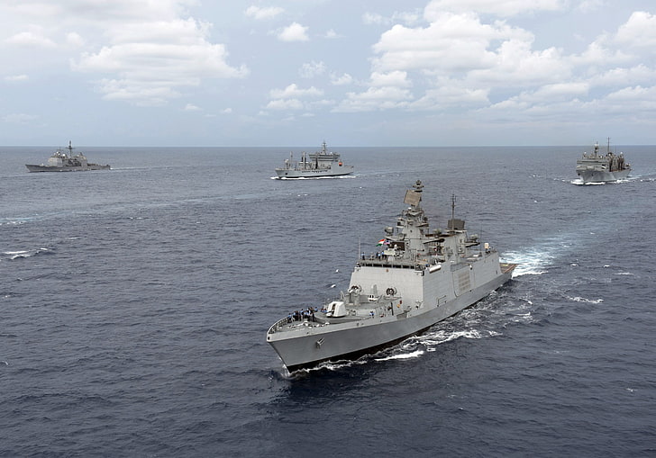 سفينة حربية تابعة للبحرية الهندية، خلفية HD