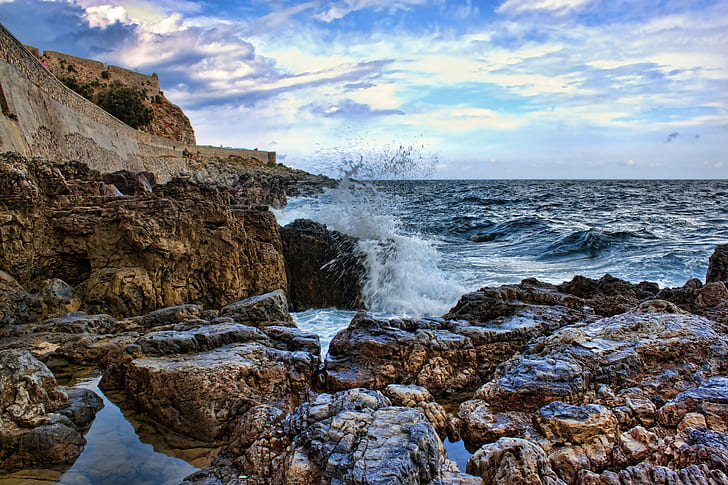 ภาพถ่ายของหินในชายทะเลในเวลากลางวัน Rock Splash ภาพถ่ายชายทะเลวันเวลาทะเลคลื่นมือขวาท้องฟ้าเมฆ Rethymno ครีตกรีซθάλα,ακύμαουρανόςΚρήτηΕλλάδαธรรมชาติชายฝั่ง , หิน - วัตถุ, ชายหาด, น้ำ, ทะเล, ทิวทัศน์, เข้ามาเยี่ยม, สีน้ำเงิน, กิจกรรมกลางแจ้ง, วอลล์เปเปอร์ HD